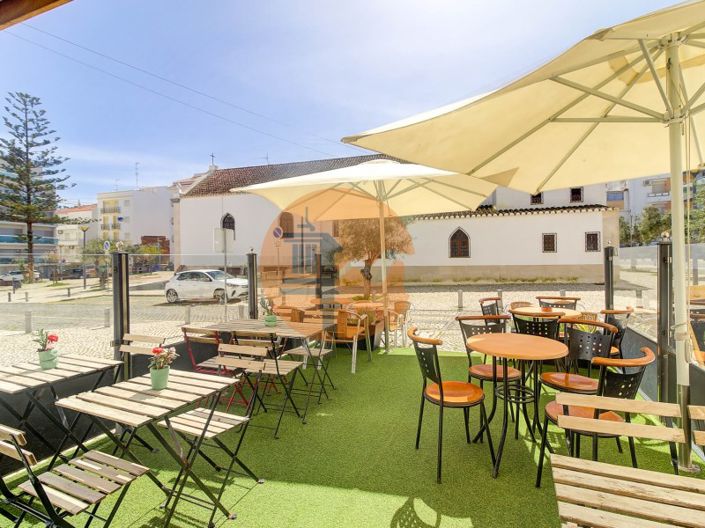 Image No.4-Bar for sale