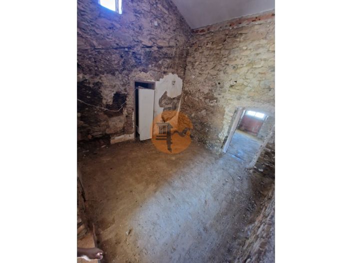 Image No.11-3 Bed House for sale