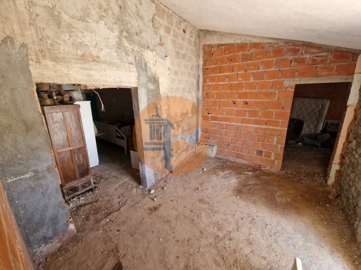 Image No.9-3 Bed House for sale