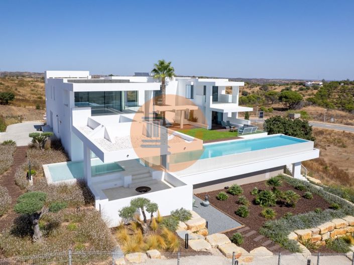 Image No.12-5 Bed House for sale