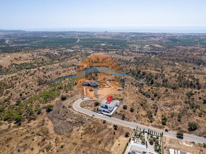 Image No.14-5 Bed House for sale