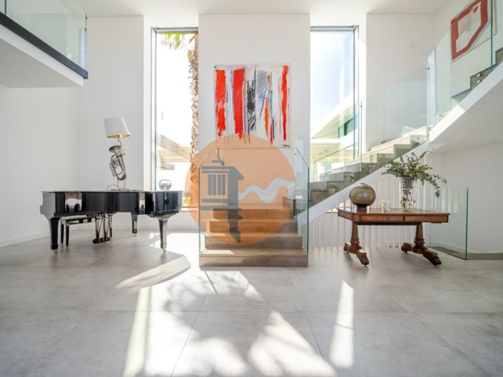 Image No.29-5 Bed House for sale