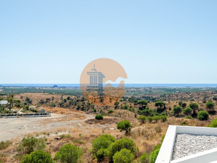 Image No.67-5 Bed House for sale