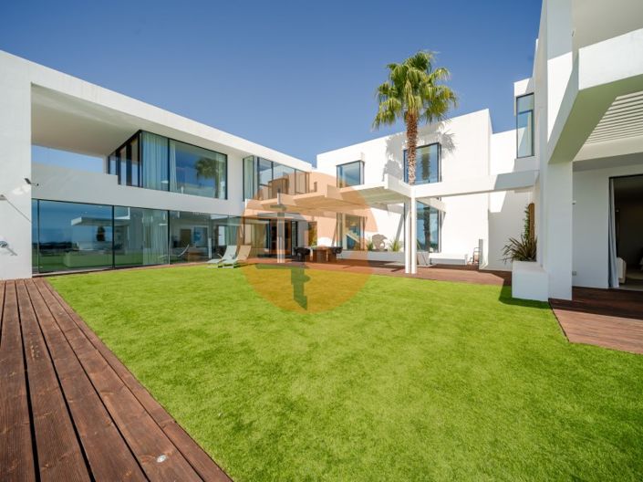 Image No.71-5 Bed House for sale