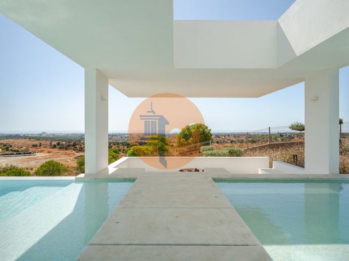 Image No.75-5 Bed House for sale