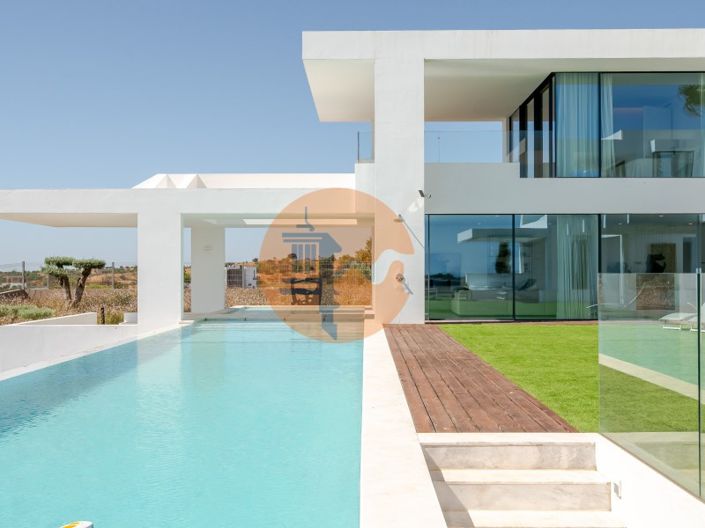 Image No.80-5 Bed House for sale