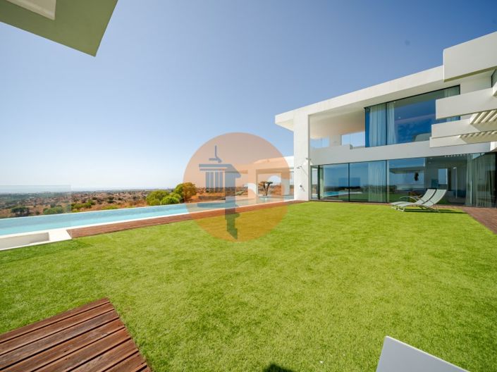 Image No.83-5 Bed House for sale