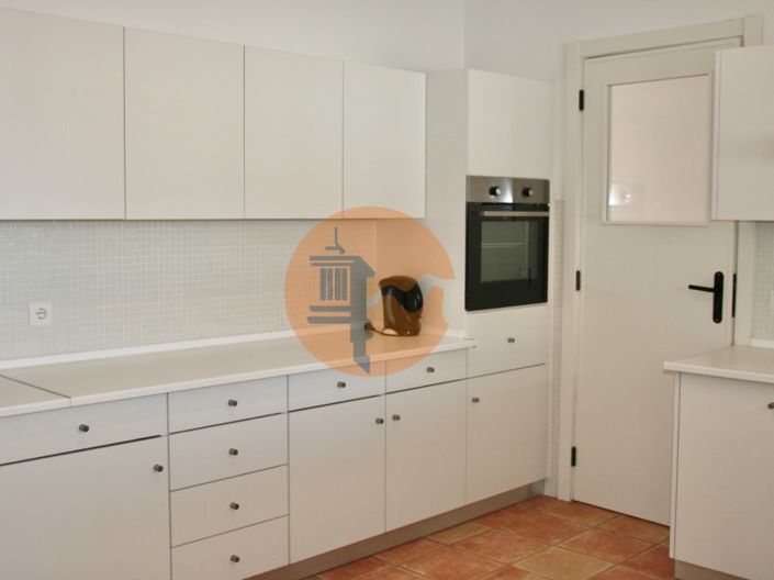 Image No.11-5 Bed House for sale