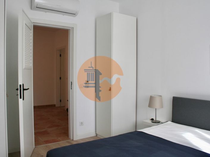 Image No.17-5 Bed House for sale