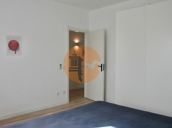 Image No.24-5 Bed House for sale