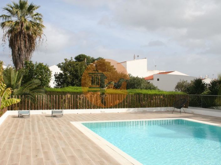 Image No.3-5 Bed House for sale