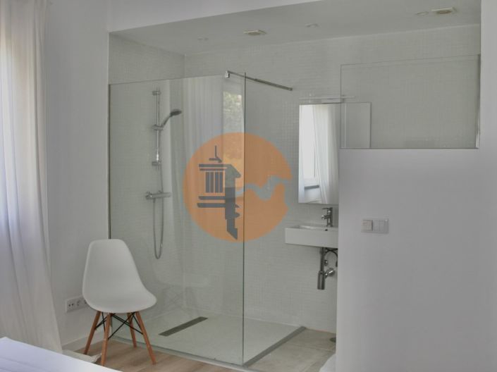 Image No.33-5 Bed House for sale