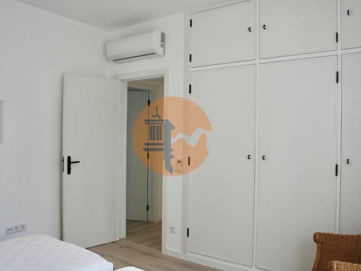 Image No.36-5 Bed House for sale