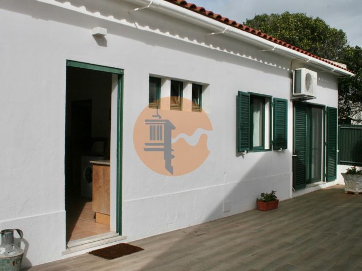 Image No.42-5 Bed House for sale