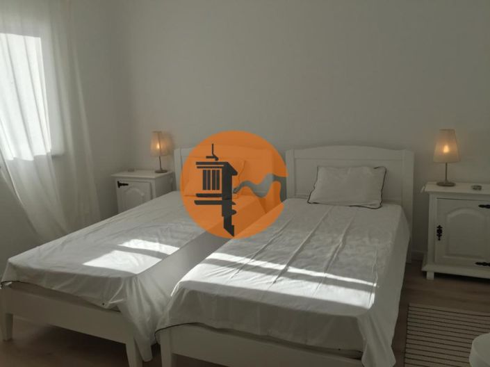 Image No.5-5 Bed House for sale