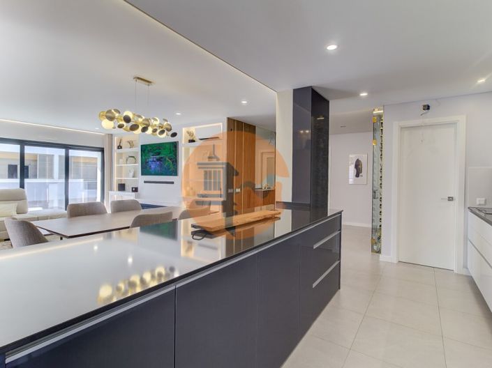 Image No.16-3 Bed Apartment for sale