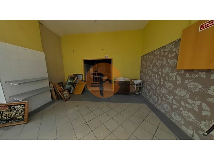 Image No.33-Commercial for sale