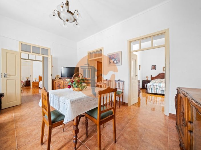 Image No.10-4 Bed Farmhouse for sale