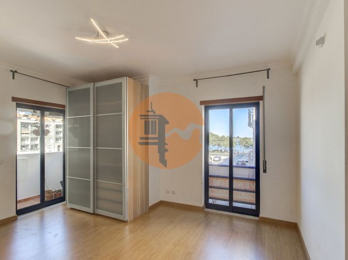 Image No.12-3 Bed Apartment for sale