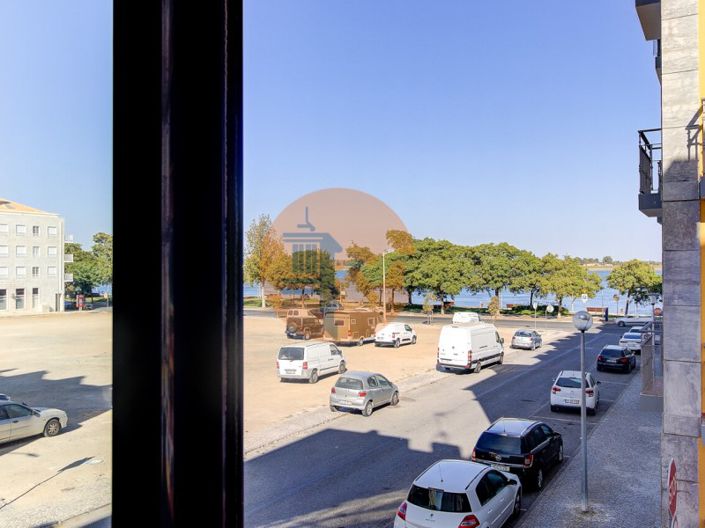 Image No.28-3 Bed Apartment for sale