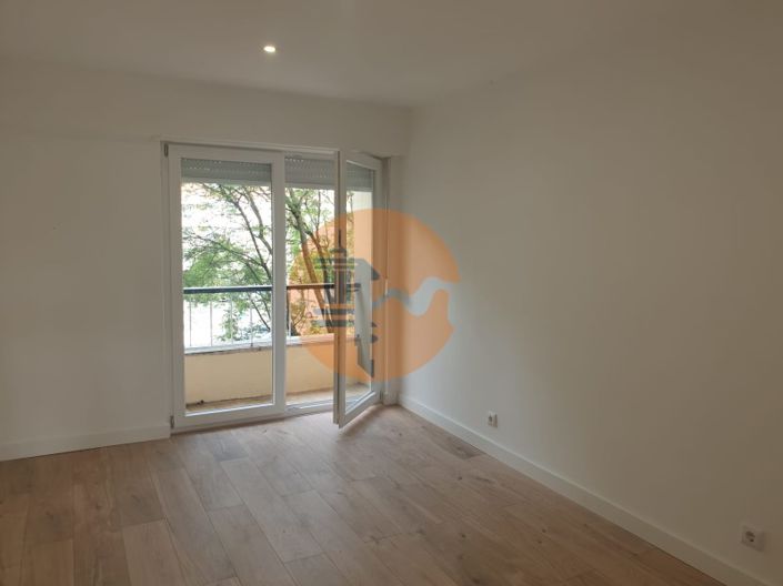 Image No.13-3 Bed Apartment for sale