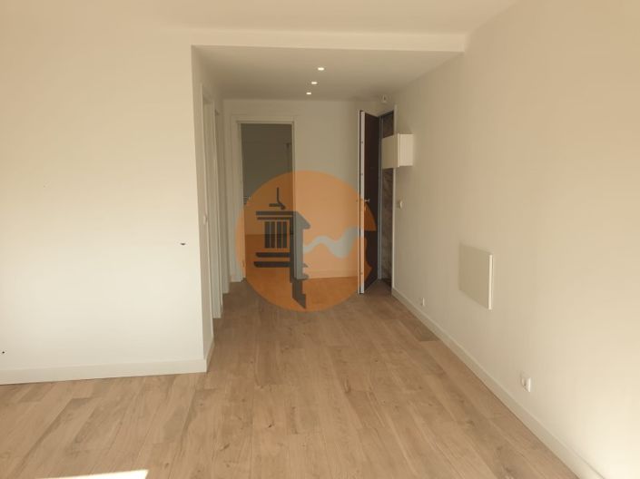 Image No.30-3 Bed Apartment for sale