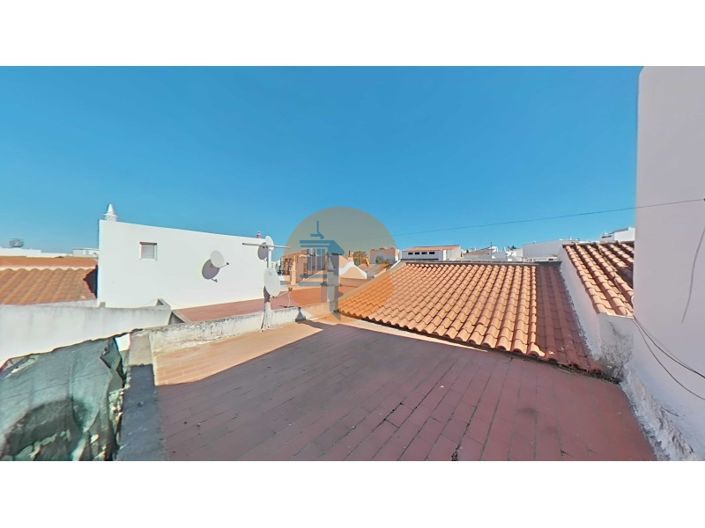 Image No.42-3 Bed House for sale