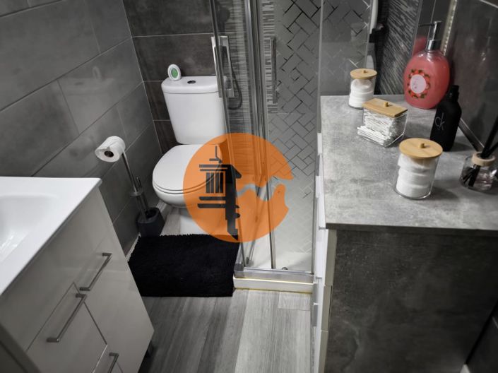 Image No.12-3 Bed Apartment for sale