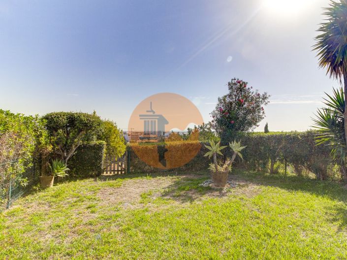 Image No.15-3 Bed House for sale