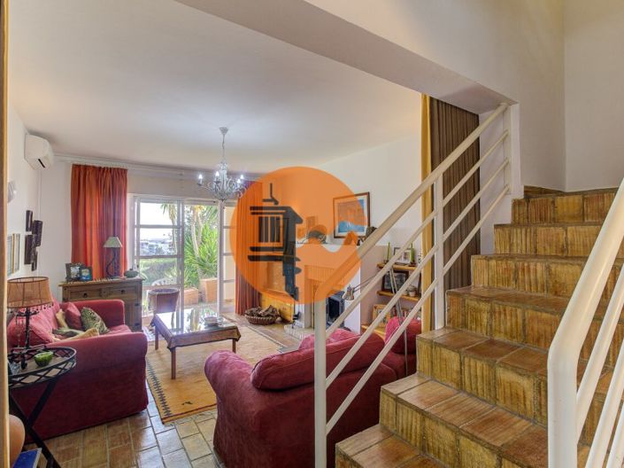 Image No.6-3 Bed House for sale