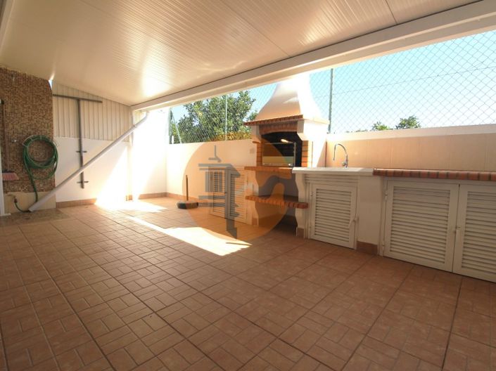 Image No.13-3 Bed House for sale