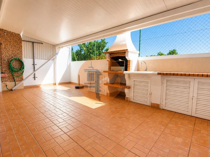Image No.13-3 Bed House for sale