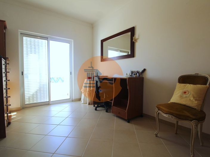 Image No.20-3 Bed House for sale