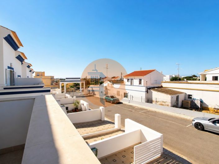 Image No.23-3 Bed House for sale