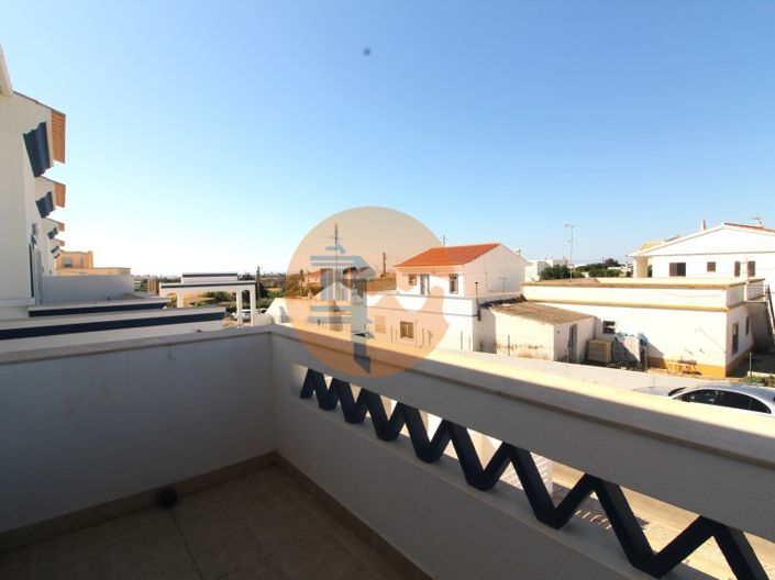 Image No.24-3 Bed House for sale