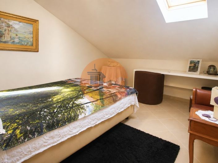 Image No.26-3 Bed House for sale