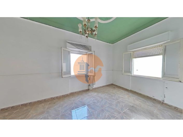 Image No.15-2 Bed House for sale