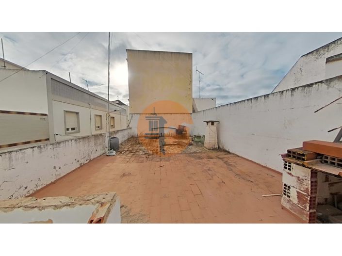 Image No.23-2 Bed House for sale