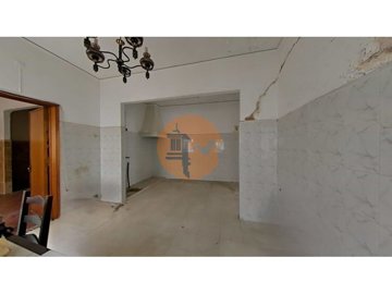 idcf95aa01-0000-0500-0000-000017710a4a