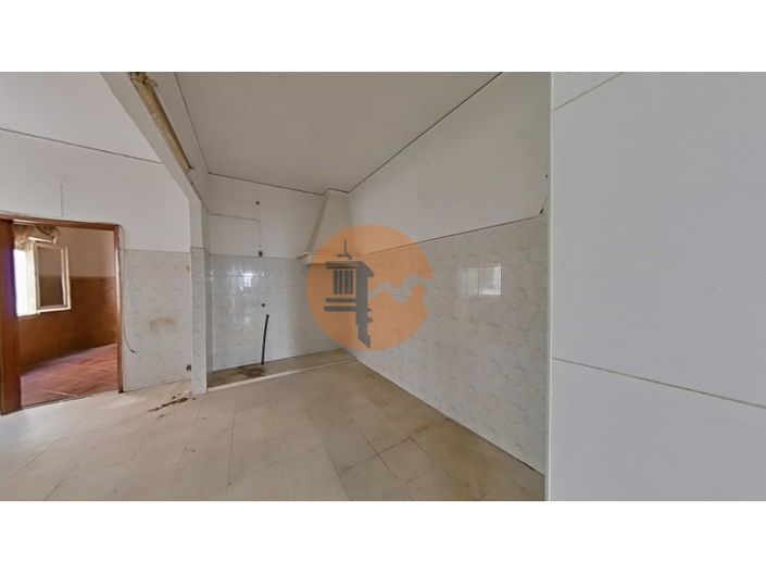 Image No.7-2 Bed House for sale