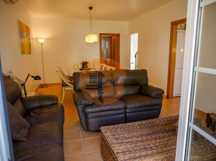 Image No.22-3 Bed House for sale