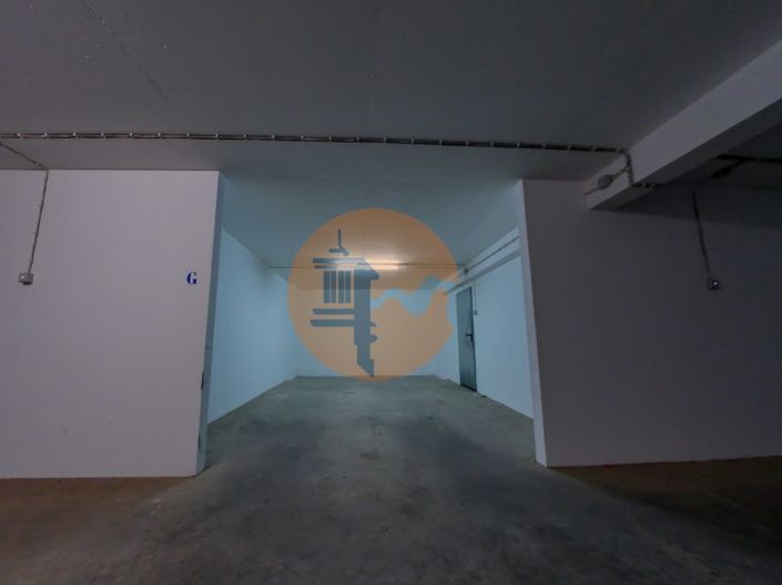 Image No.32-3 Bed House for sale