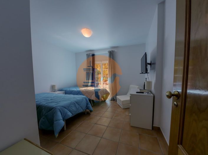 Image No.36-3 Bed House for sale