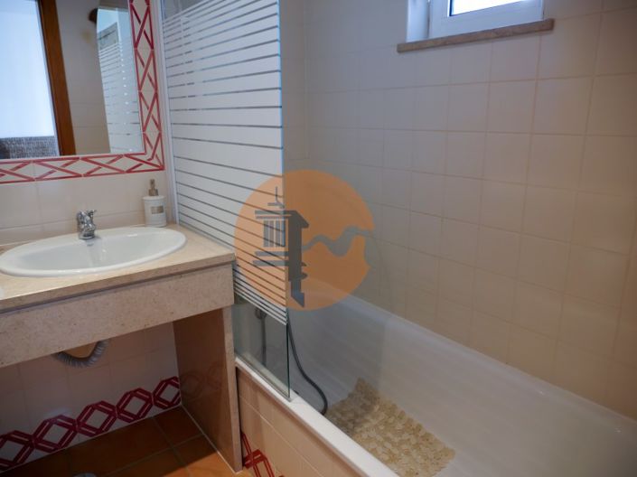 Image No.40-3 Bed House for sale