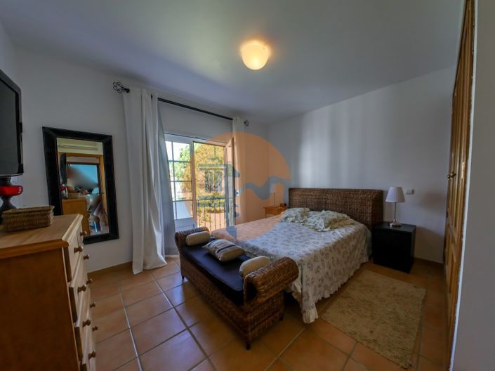 Image No.41-3 Bed House for sale