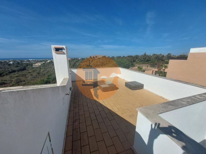 Image No.10-3 Bed House for sale