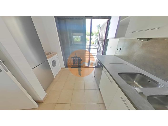 Image No.20-3 Bed House for sale