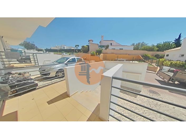 Image No.32-3 Bed House for sale