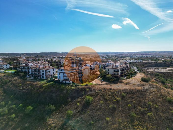 Image No.39-3 Bed Apartment for sale