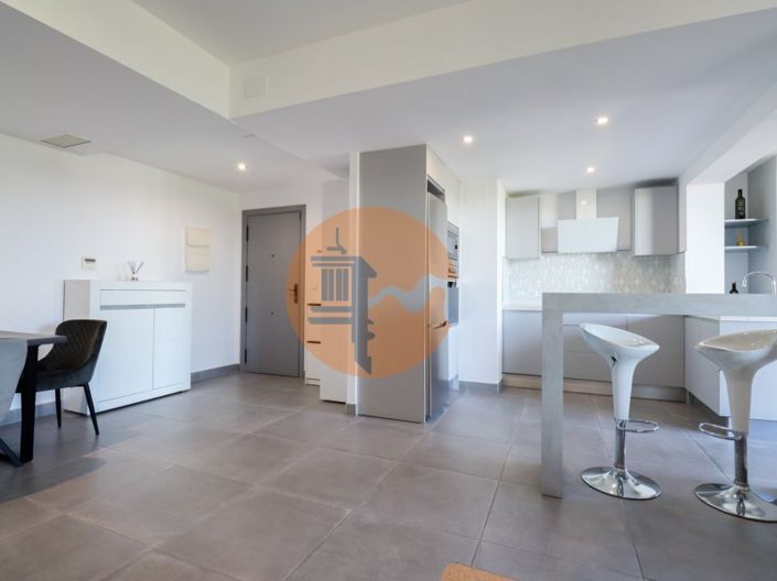 Image No.6-3 Bed Apartment for sale